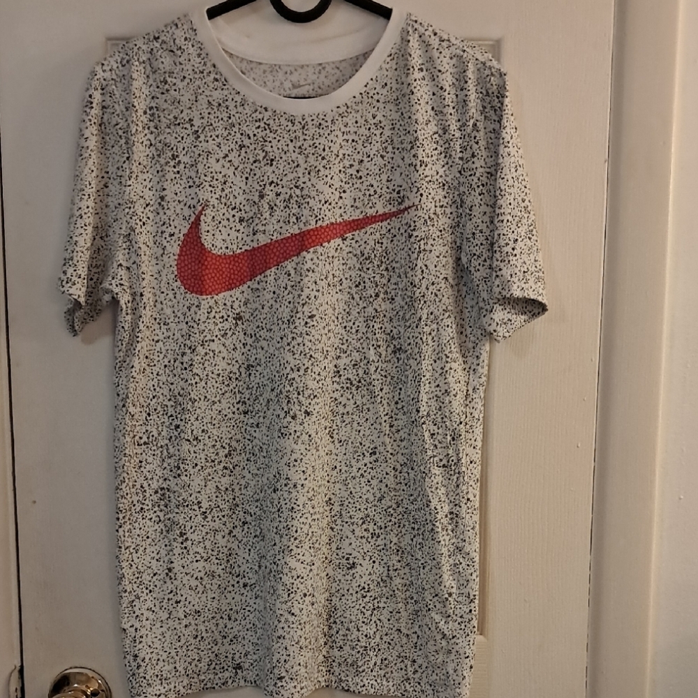 Nike White and Black Speckled Crew Neck T-Shirt